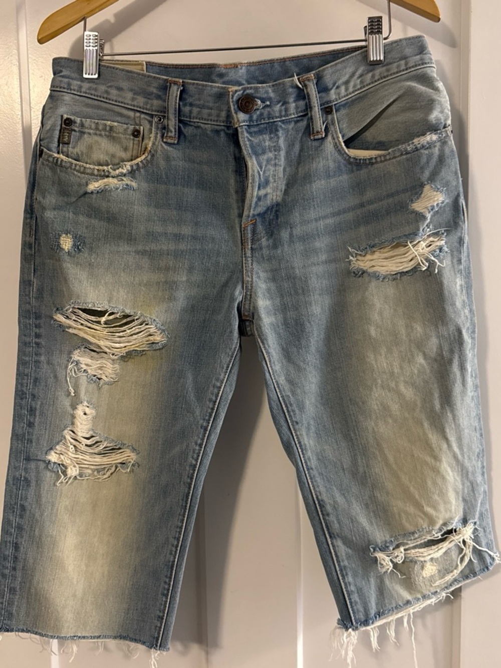 Abercrombie & Fitch Light Blue Distressed Relaxed Jeans
